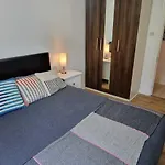 Peaceful & Pet Friendly 200Mtrs To Dundrum Centre
