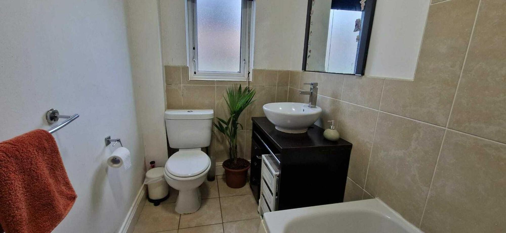 Peaceful & Pet Friendly 200mtrs To Dundrum Centre *