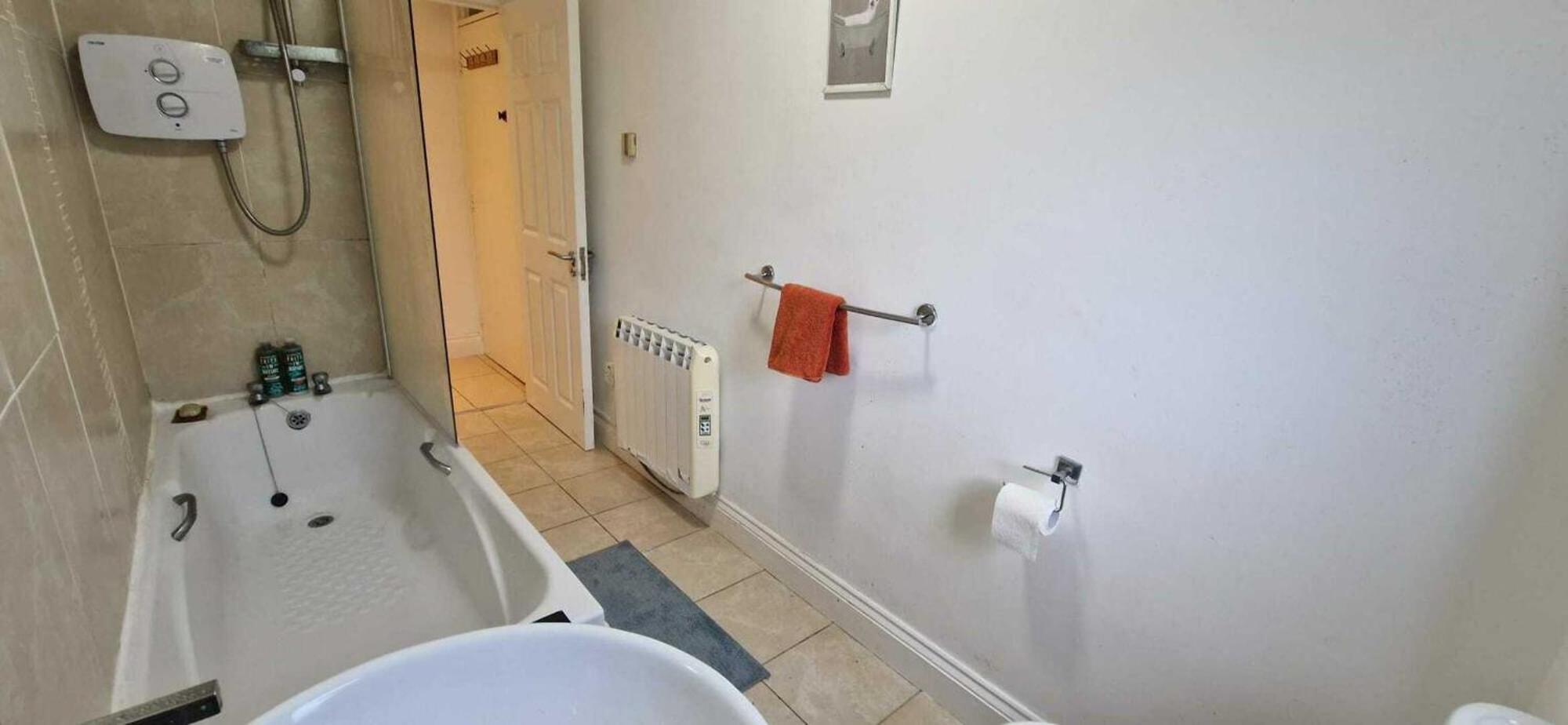 Peaceful & Pet Friendly 200mtrs To Dundrum Centre Apartment Dublin