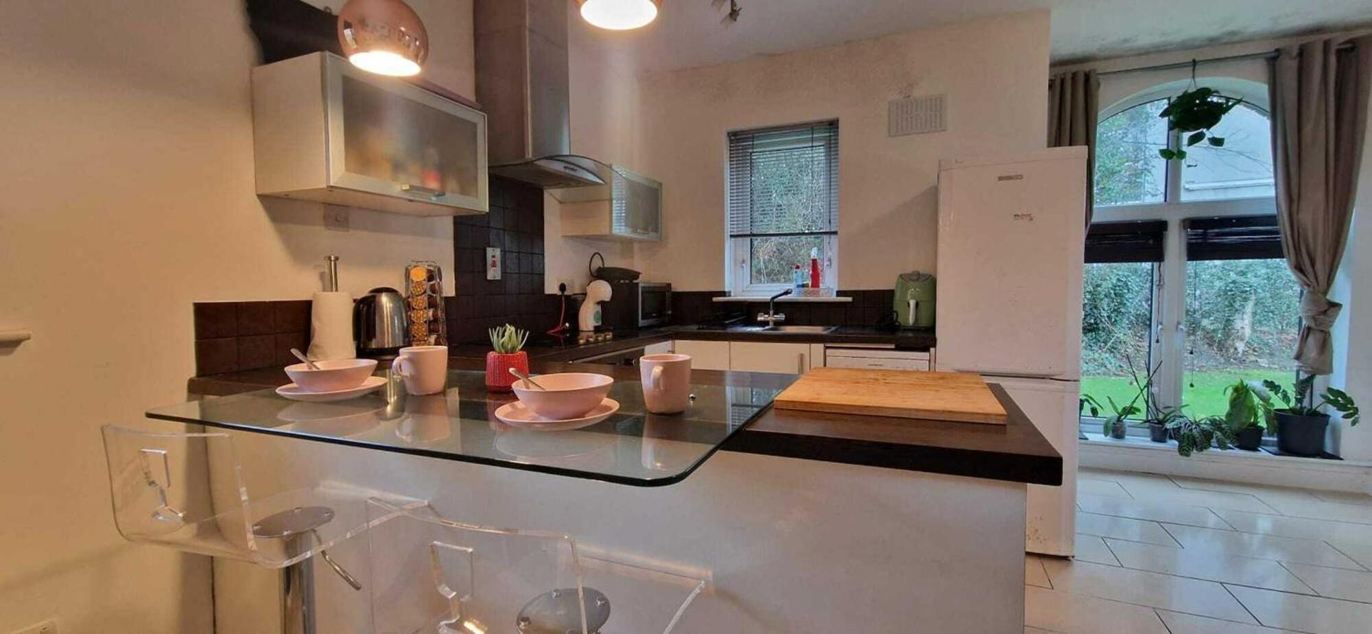 Peaceful & Pet Friendly 200mtrs To Dundrum Centre Dublin