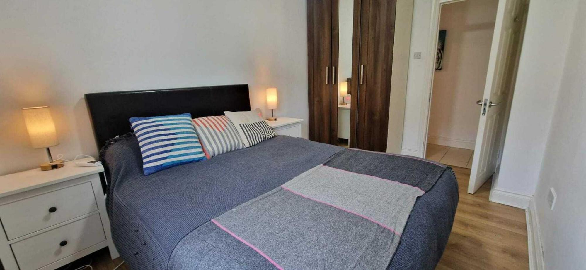 Peaceful & Pet Friendly 200mtrs To Dundrum Centre Apartamento Dublín